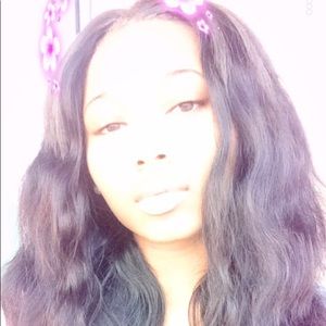 Meet your Posher, Eâmiyaa